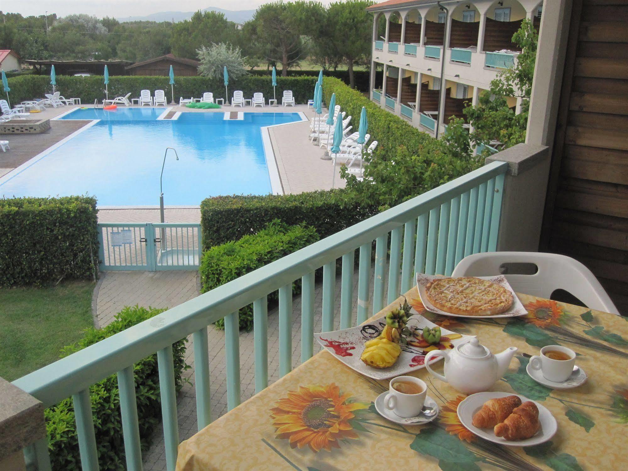 Hotel Residence La Ventola Vada Exterior foto